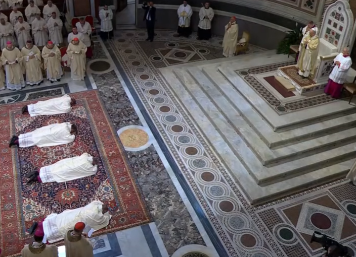 Papst Leo XIV. weiht vier Weihbischöfe – Appell zu Einheit und Nähe zu den Menschen