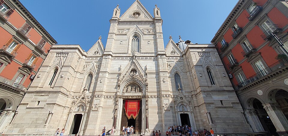 Papst Leo XIV. wirbt in Neapel für eine „Kultur der Fürsorge“